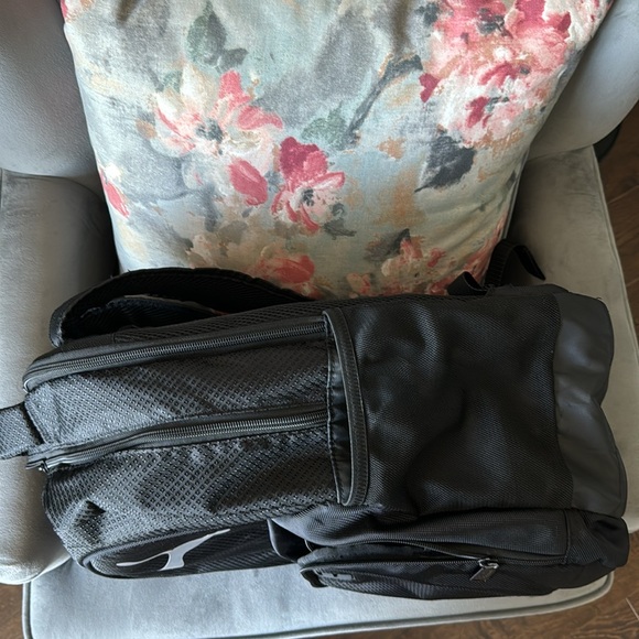 Puma Backpack - Picture 9 of 10